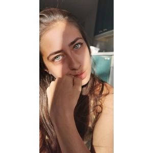 Meet your Posher, Alexandra